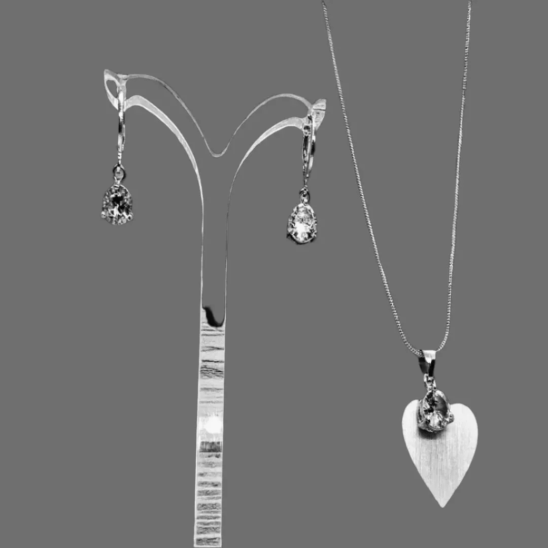 Chain Necklace with Zircon pendant and  Earrings