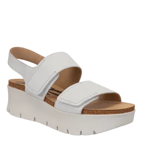 MONTANE in DOVE Platform Sandals